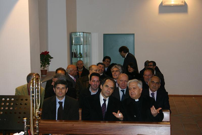 Incontro Vescovo Sindaci 17 dic2009 (4).JPG